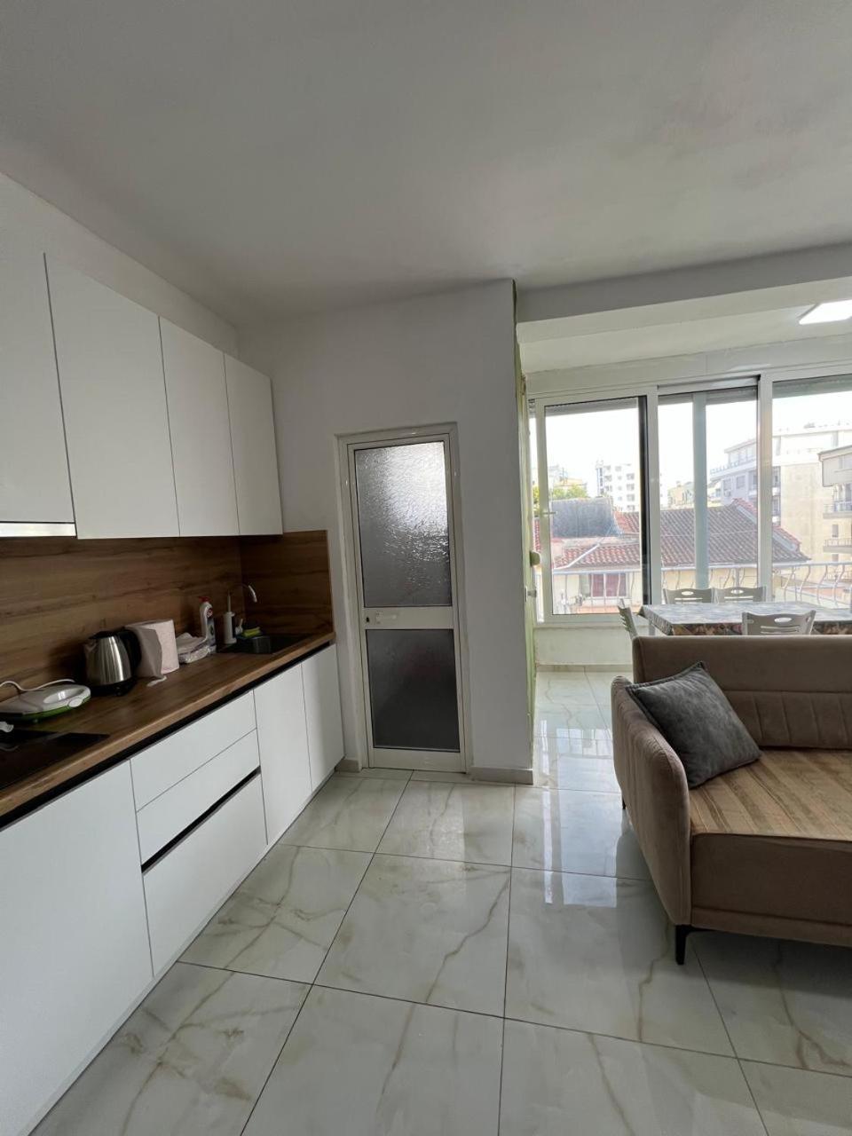 Seaview Apartament